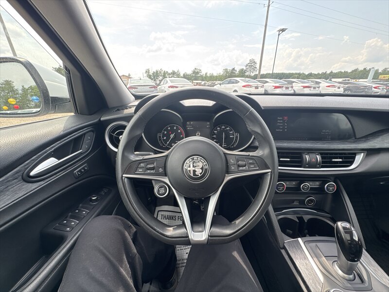 2019 Alfa Romeo Stelvio - Photo 14 - Brainerd, MN 56401