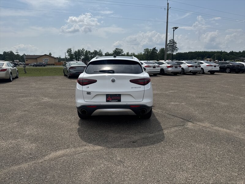 2019 Alfa Romeo Stelvio - Photo 8 - Brainerd, MN 56401