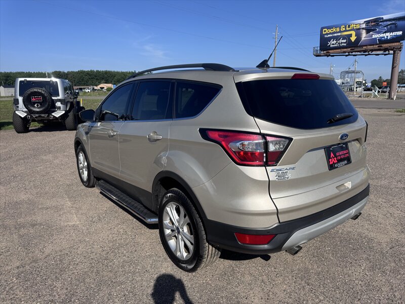 2018 Ford Escape SEL - Photo 4 - Brainerd, MN 56401