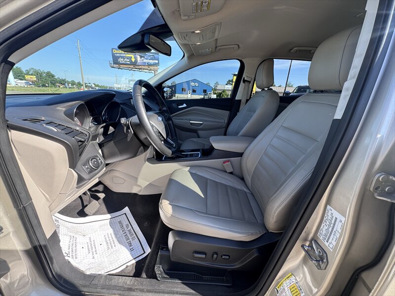 2018 Ford Escape SEL - Photo 14 - Brainerd, MN 56401
