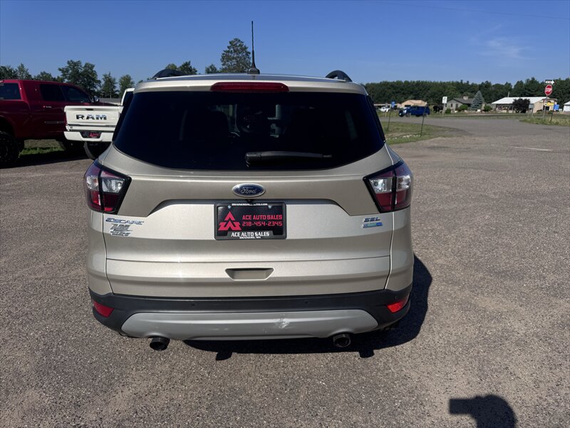2018 Ford Escape SEL - Photo 8 - Brainerd, MN 56401