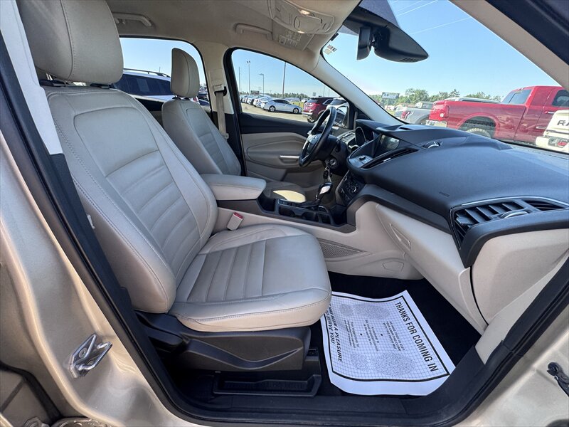 2018 Ford Escape SEL - Photo 13 - Brainerd, MN 56401
