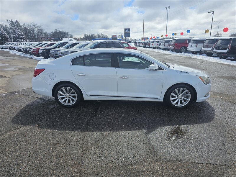 2015 Buick LaCrosse Leather - Photo 6 - Brainerd, MN 56401