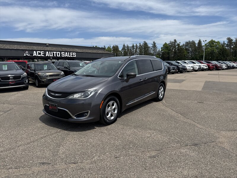 2017 Chrysler Pacifica Touring-L Plus   - Photo 1 - Brainerd, MN 56401