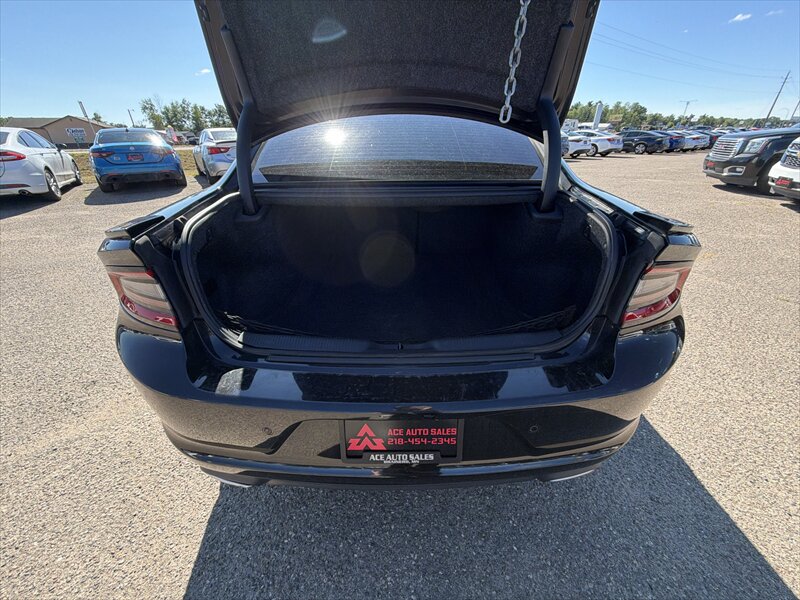 2018 Dodge Charger GT - Photo 9 - Brainerd, MN 56401
