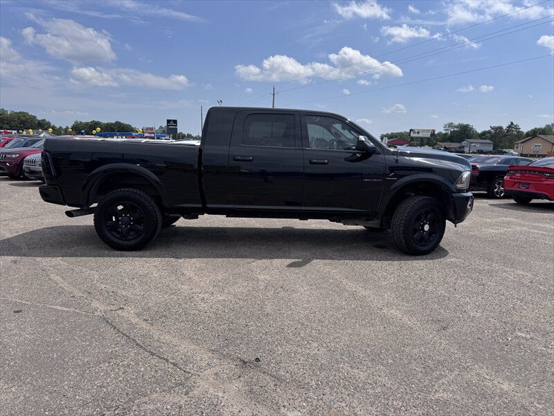 2016 RAM 2500 Laramie - Photo 6 - Brainerd, MN 56401