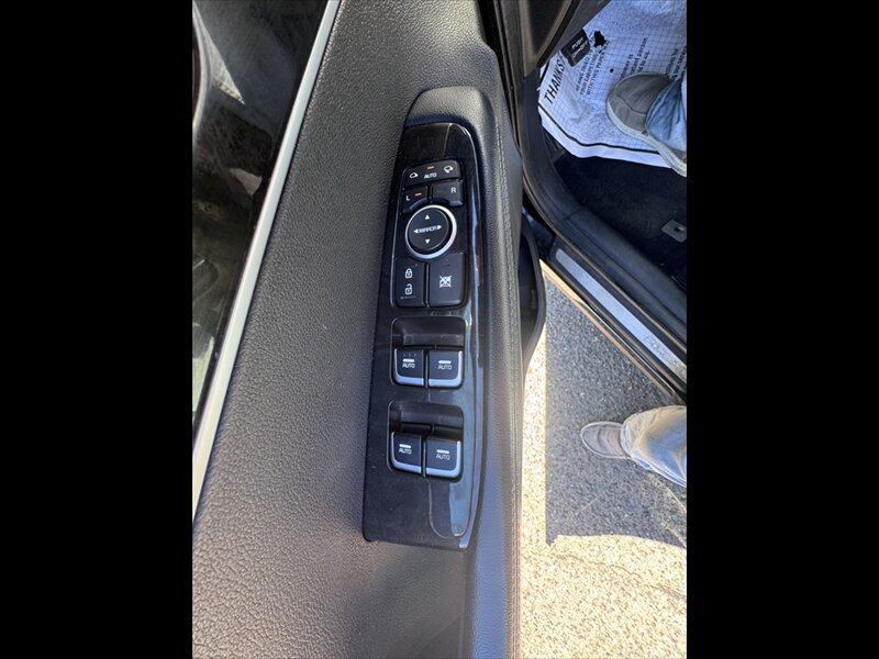 2016 Kia Sorento EX V6 - Photo 21 - Brainerd, MN 56401