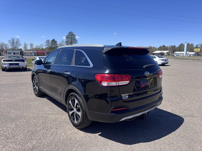 2016 Kia Sorento EX V6 - Photo 4 - Brainerd, MN 56401