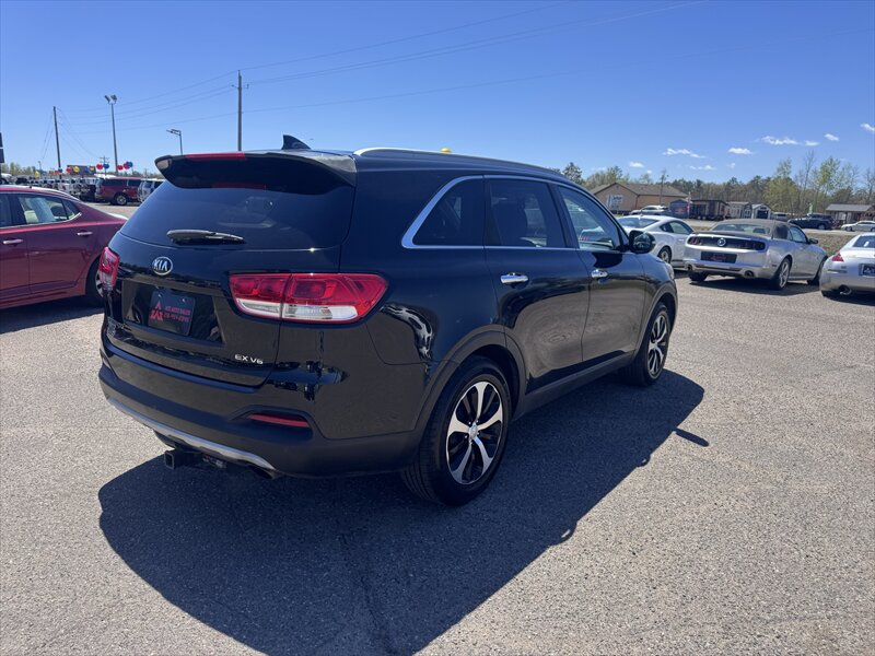 2016 Kia Sorento EX V6 - Photo 3 - Brainerd, MN 56401