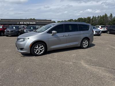 2017 Chrysler Pacifica Touring-L Plus Van