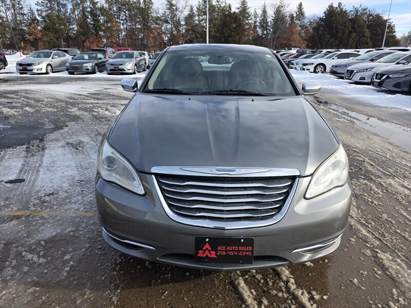 2012 Chrysler 200 Series Limited - Photo 5 - Brainerd, MN 56401