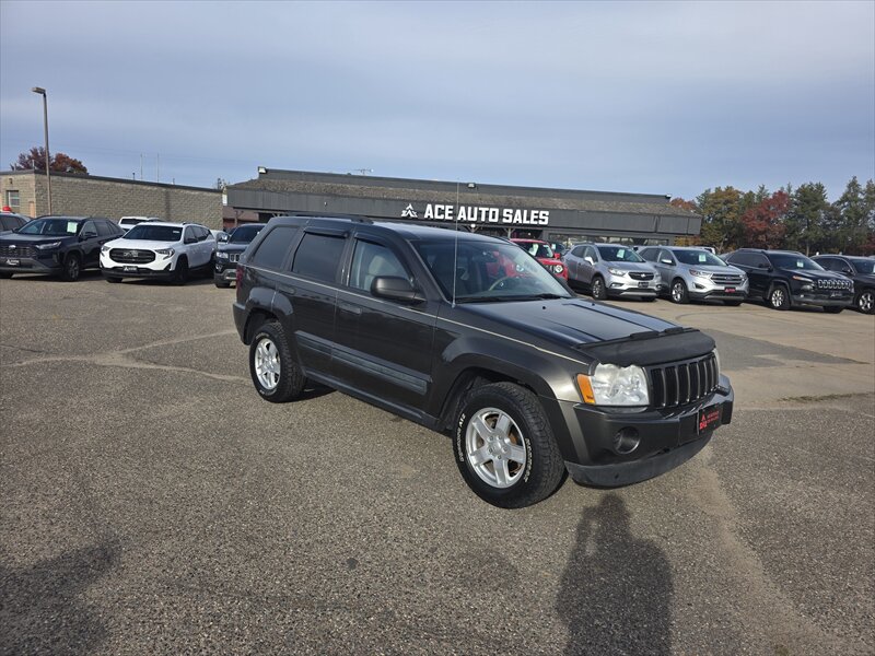 2006 Jeep Grand Cherokee Laredo Laredo 4dr SUV   - Photo 2 - Brainerd, MN 56401