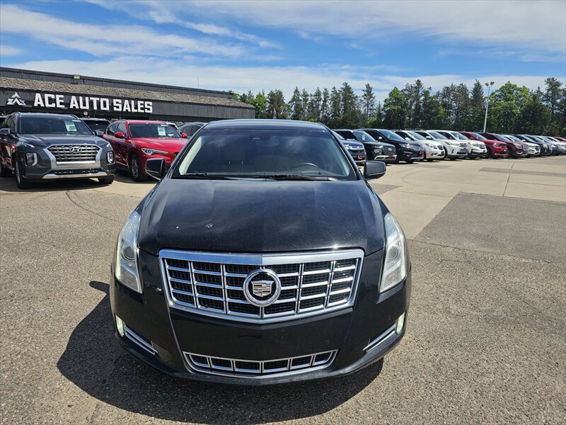 2013 Cadillac XTS Premium Collection - Photo 7 - Brainerd, MN 56401
