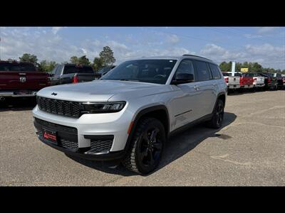 2023 Jeep Grand Cherokee L Laredo SUV