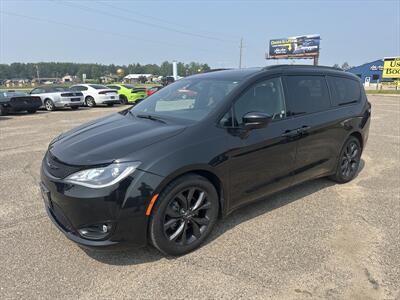 2018 Chrysler Pacifica Touring L Plus Van