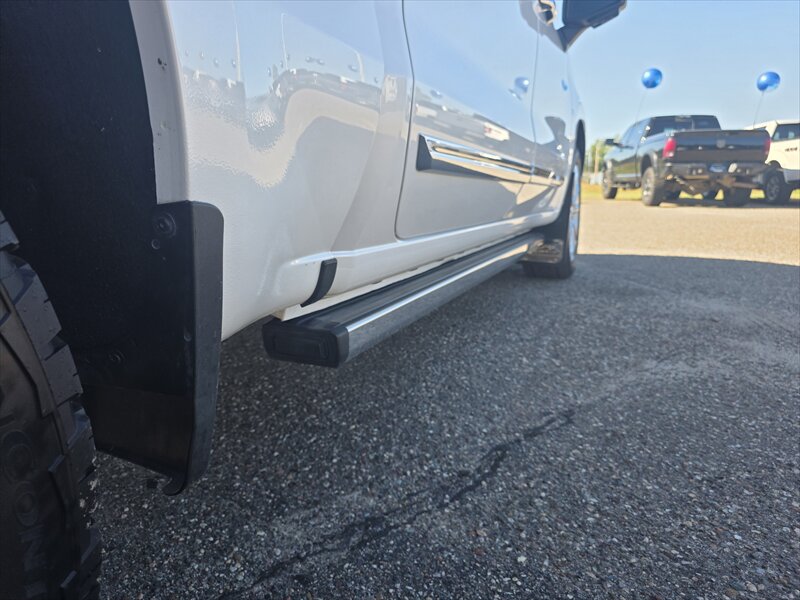 2024 Chevrolet Silverado 1500 High Country photo 6