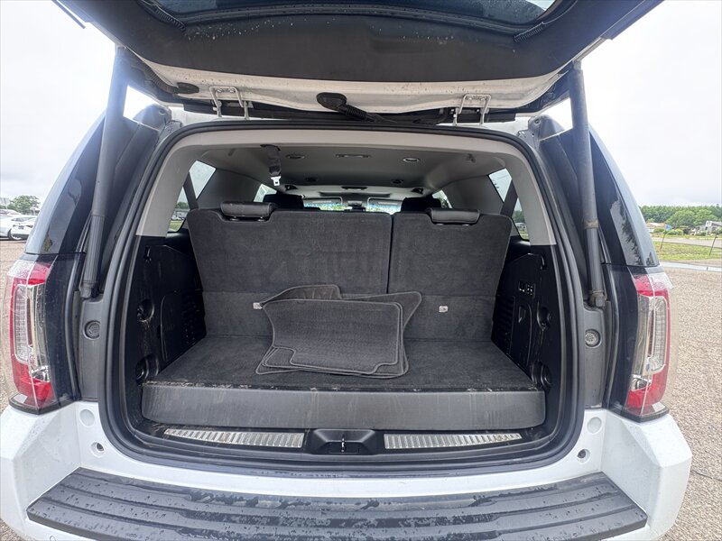 2020 GMC Yukon SLT - Photo 9 - Brainerd, MN 56401
