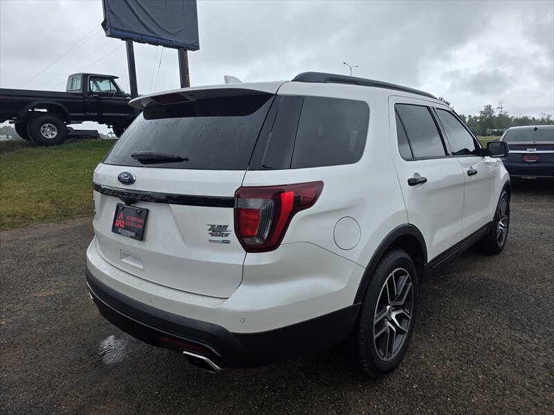 2017 Ford Explorer Sport - Photo 3 - Brainerd, MN 56401