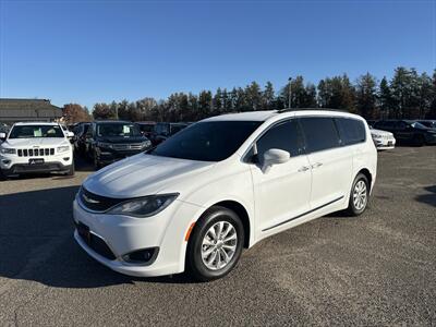 2017 Chrysler Pacifica Touring Plus Van