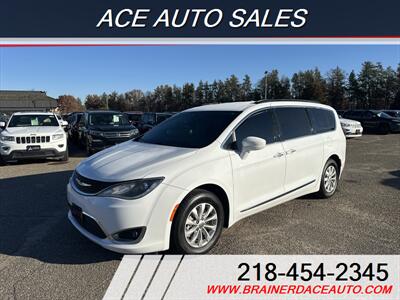 2017 Chrysler Pacifica Touring Plus Van