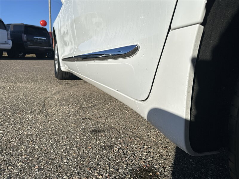 2017 Chrysler Pacifica Touring Plus - Photo 5 - Brainerd, MN 56401