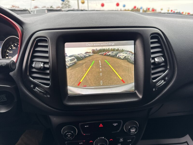 2018 Jeep Compass Trailhawk   - Photo 11 - Brainerd, MN 56401