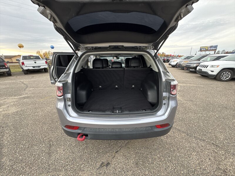 2018 Jeep Compass Trailhawk   - Photo 7 - Brainerd, MN 56401