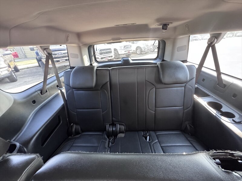 2019 Chevrolet Suburban LT - Photo 10 - Brainerd, MN 56401