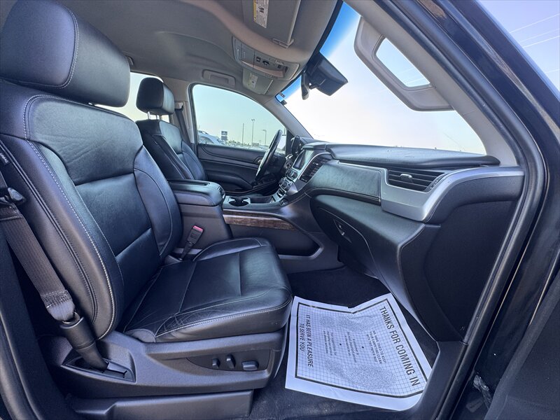 2019 Chevrolet Suburban LT - Photo 16 - Brainerd, MN 56401