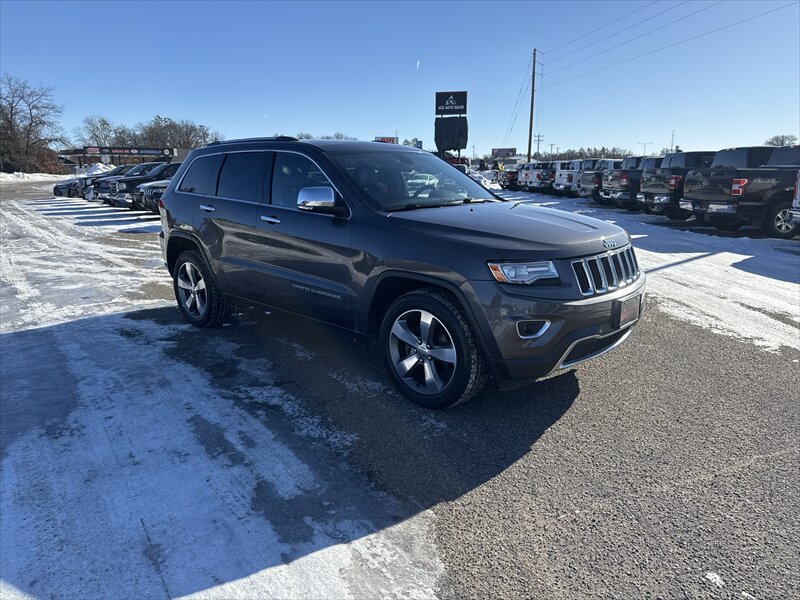 2015 Jeep Grand Cherokee Limited - Photo 2 - Brainerd, MN 56401