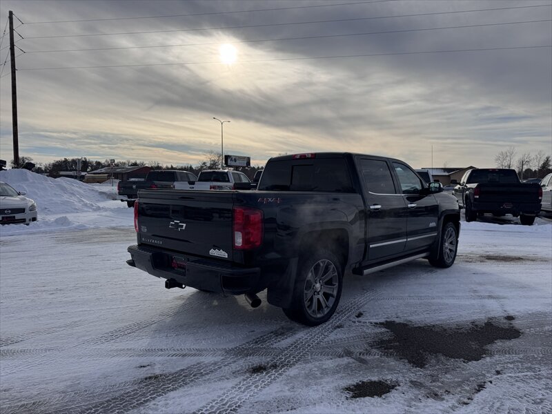 2018 Chevrolet Silverado 1500 High Country - Photo 3 - Brainerd, MN 56401