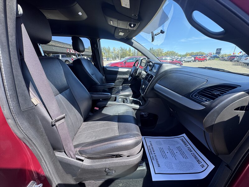 2015 Dodge Grand Caravan R/T - Photo 16 - Brainerd, MN 56401