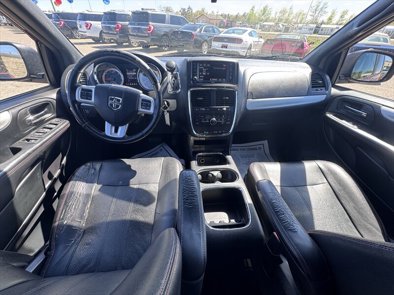 2015 Dodge Grand Caravan R/T - Photo 18 - Brainerd, MN 56401