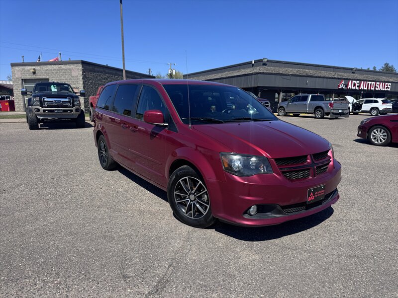 2015 Dodge Grand Caravan R/T - Photo 2 - Brainerd, MN 56401