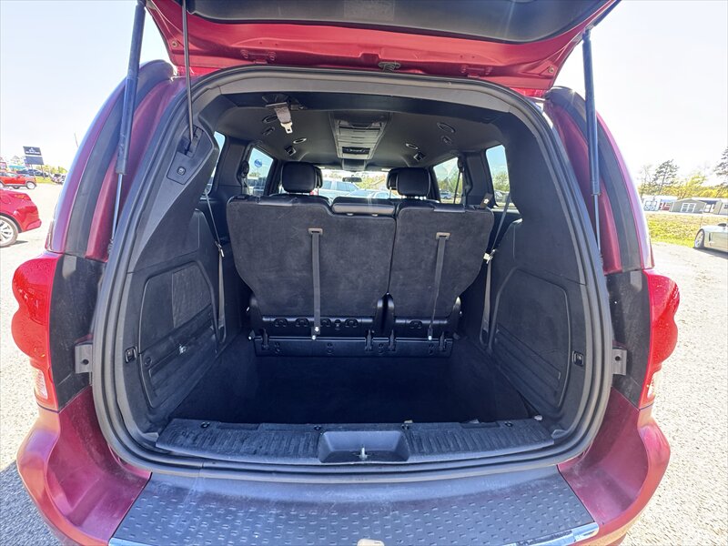 2015 Dodge Grand Caravan R/T - Photo 9 - Brainerd, MN 56401