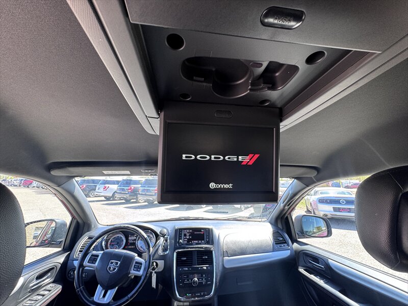 2015 Dodge Grand Caravan R/T - Photo 14 - Brainerd, MN 56401