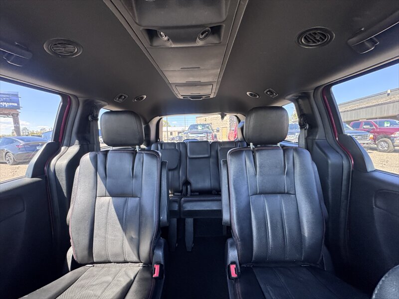 2015 Dodge Grand Caravan R/T - Photo 11 - Brainerd, MN 56401