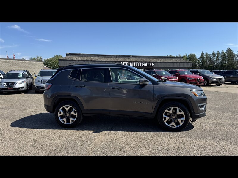 2018 Jeep Compass Limited - Photo 4 - Brainerd, MN 56401