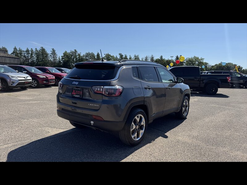 2018 Jeep Compass Limited - Photo 5 - Brainerd, MN 56401
