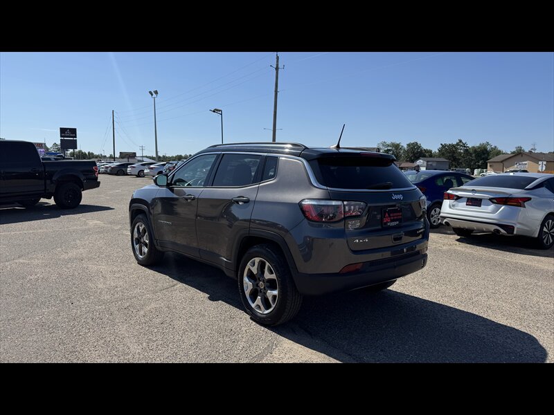 2018 Jeep Compass Limited - Photo 8 - Brainerd, MN 56401