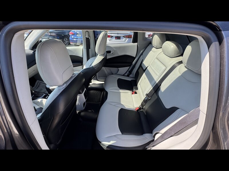 2018 Jeep Compass Limited - Photo 13 - Brainerd, MN 56401