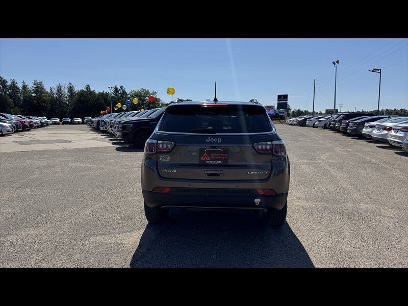 2018 Jeep Compass Limited - Photo 6 - Brainerd, MN 56401