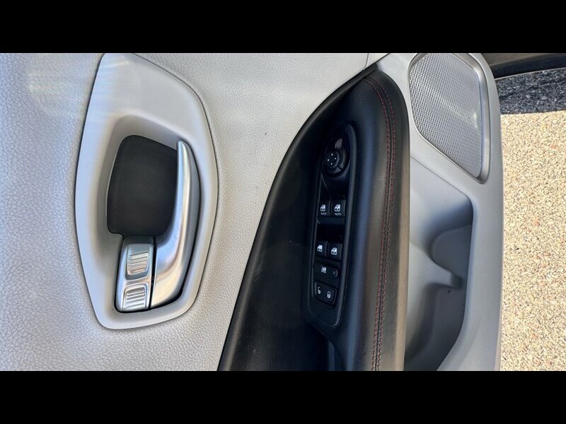 2018 Jeep Compass Limited - Photo 18 - Brainerd, MN 56401