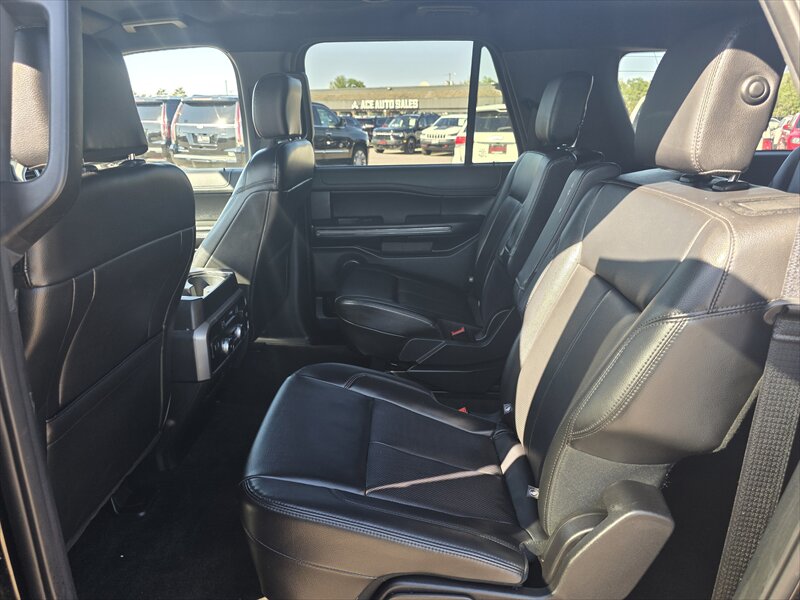 2020 Ford Expedition XLT MAX photo 10