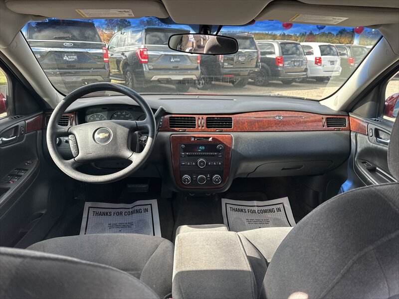 2008 Chevrolet Impala LS - Photo 7 - Brainerd, MN 56401