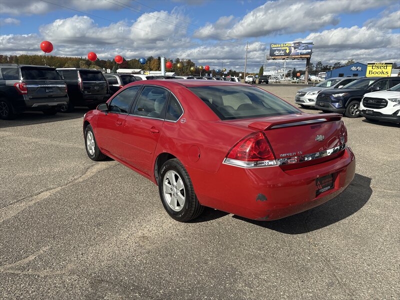 2008 Chevrolet Impala LS - Photo 4 - Brainerd, MN 56401