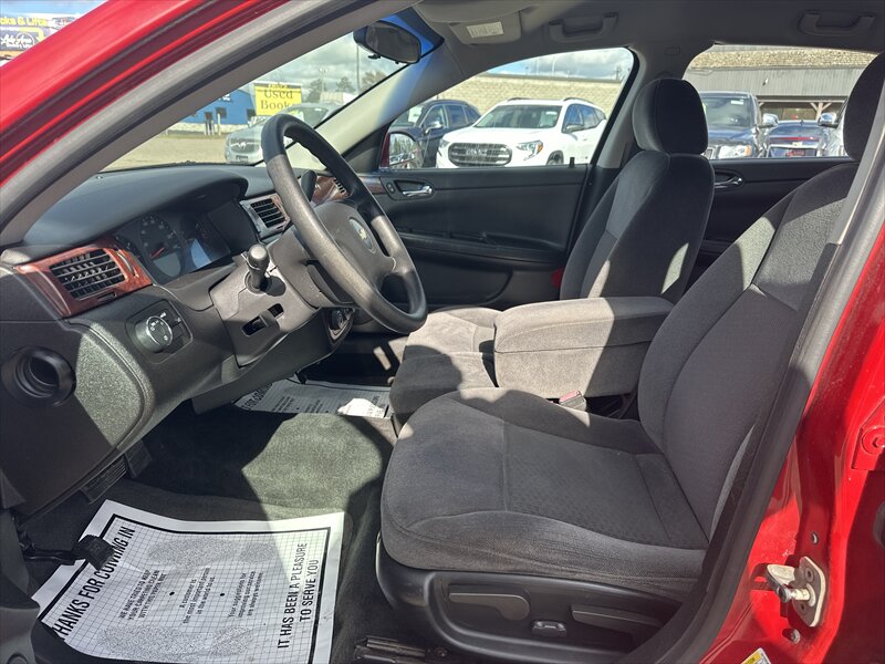 2008 Chevrolet Impala LS - Photo 5 - Brainerd, MN 56401