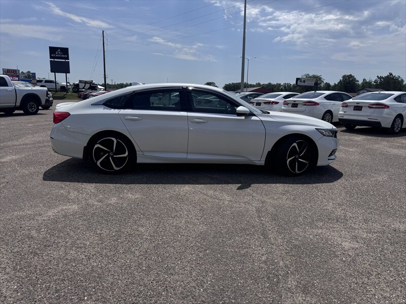 2020 Honda Accord Sport - Photo 6 - Brainerd, MN 56401
