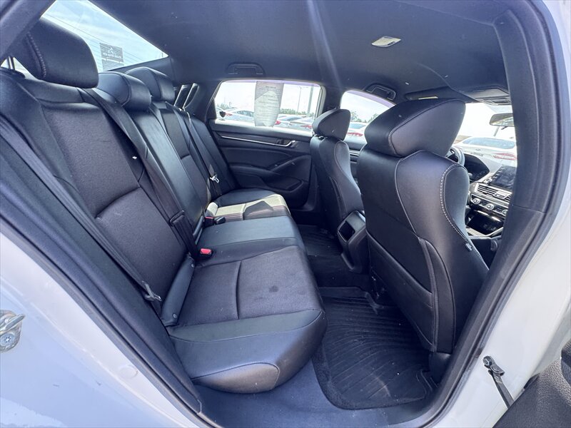 2020 Honda Accord Sport - Photo 17 - Brainerd, MN 56401