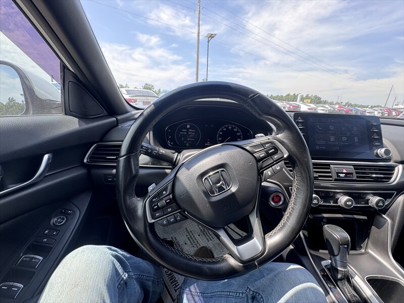 2020 Honda Accord Sport - Photo 11 - Brainerd, MN 56401